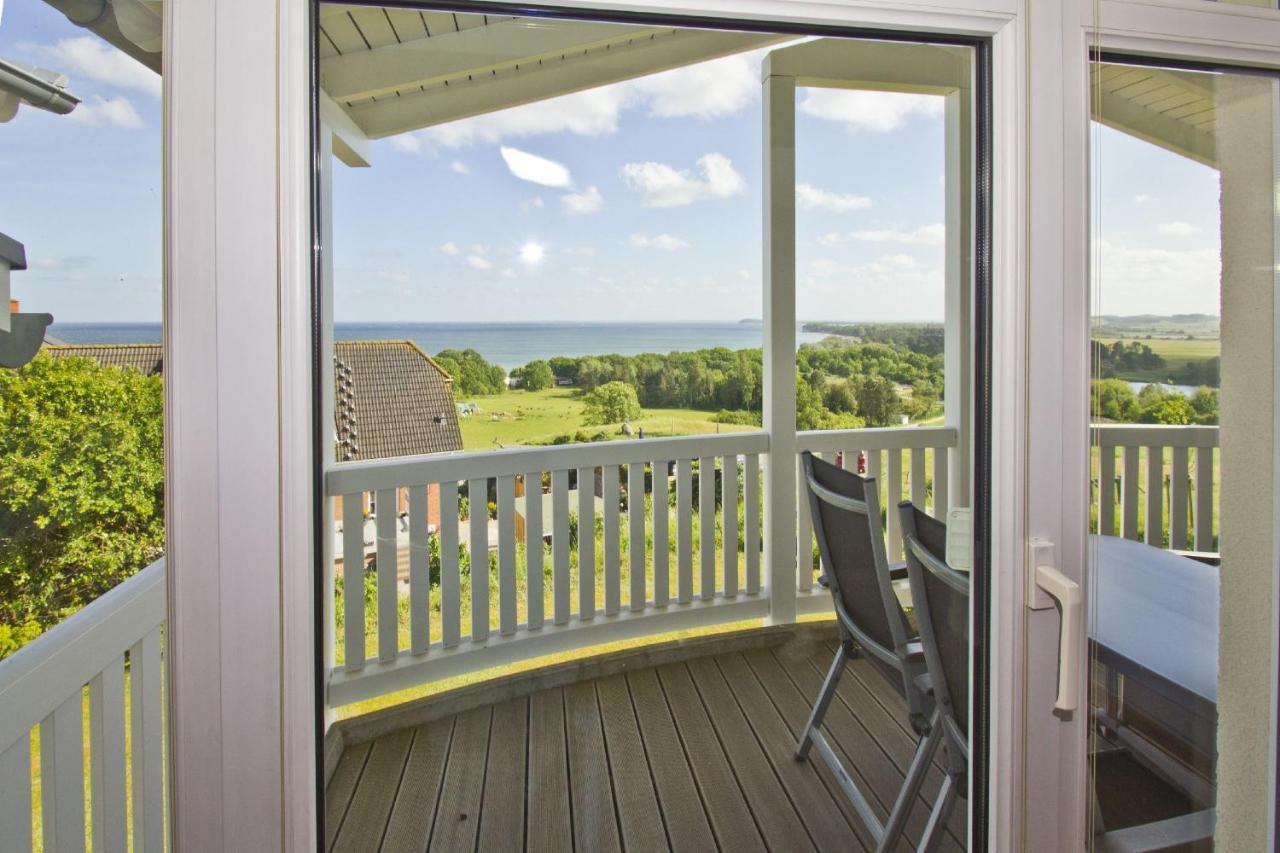 Meeresblick Fewo 17: Oceanview Retreat with Balcony and Spa Access Goehren  Exterior photo