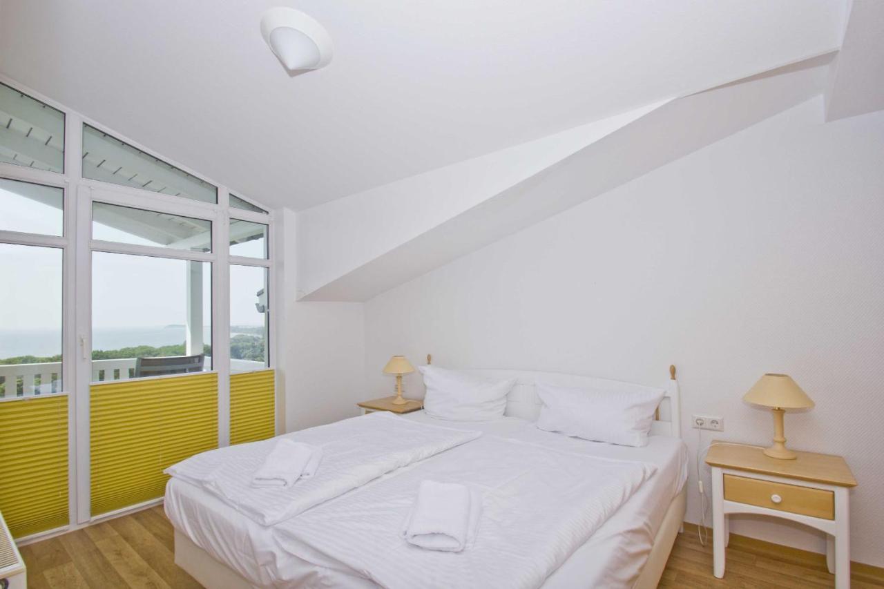 Meeresblick Fewo 17: Oceanview Retreat with Balcony and Spa Access Goehren  Exterior photo